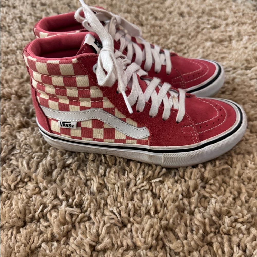 Vans Skateboard Pro High Top Checkered Sneaker Big Kids 3.5/Women’s 5